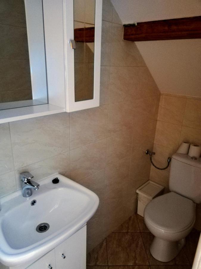 Hotel Lotuszvirag Vendeghaz Szekszárd Exterior foto